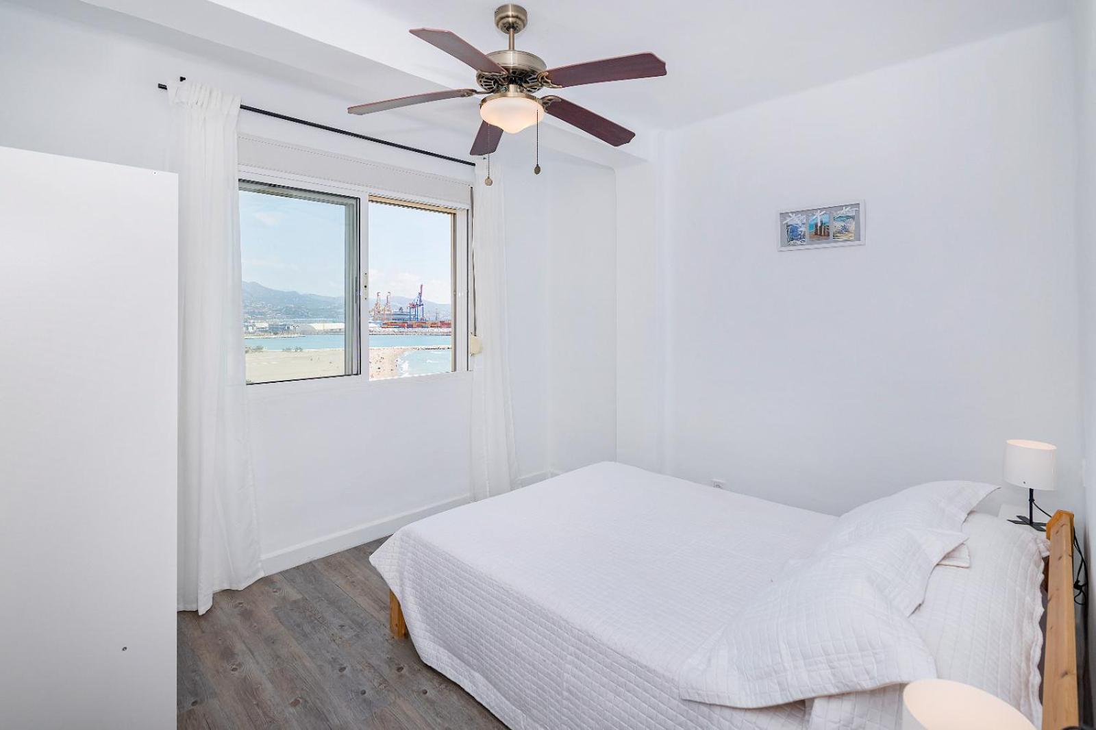 Impresionante Vista Al Mar - Elegante Apartamento マラガ エクステリア 写真